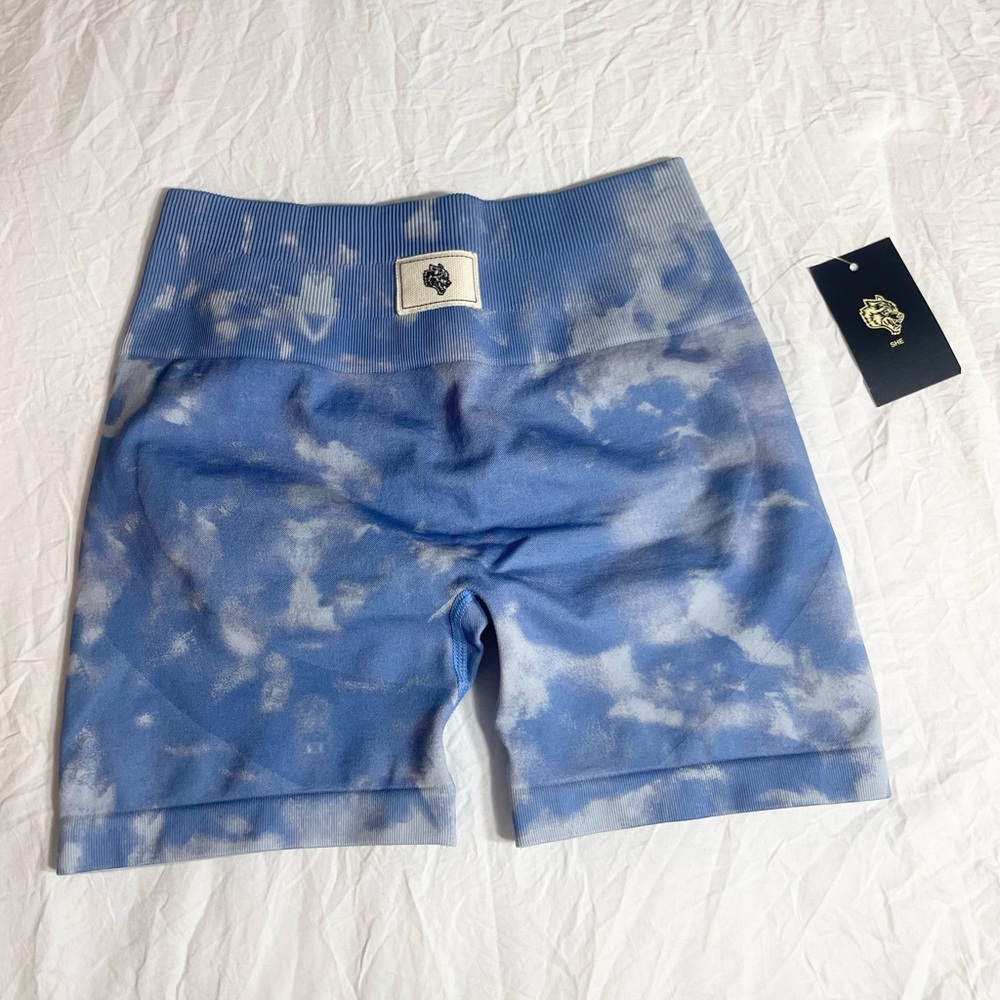 Darc Sport Women’s Seamless Everson Training Shorts - Big LA Blue Marble